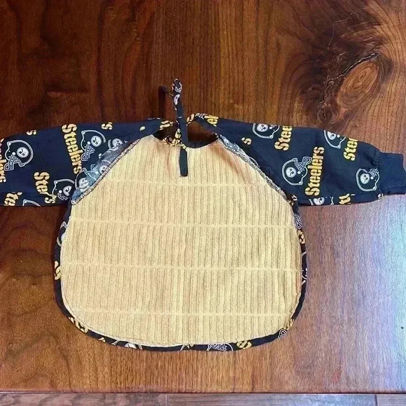 Pittsburgh Steelers bib. - Picture 6 of 6